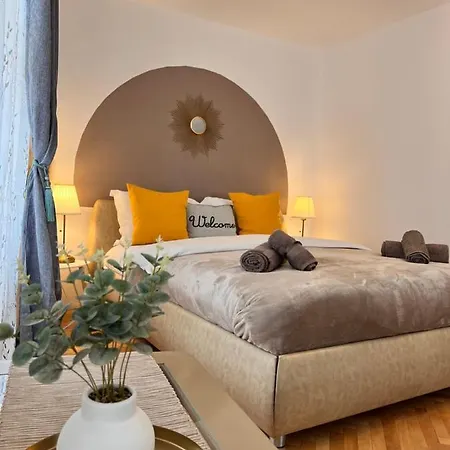 Simon Old Town City Center Apartments-2